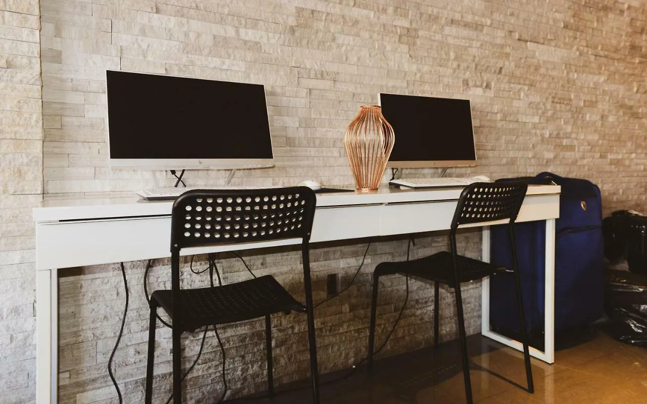 Kensington College Backpackers Hostel Toronto